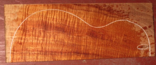 closeup, wetted
set #118-1481
2 minor flaws: Tight knot on sides 3/4" from end (at right in photo). Also shallow inclusion inside of one top plate, not apparent on show face (can be located under fretboard). closeup, wetted
set #118-1481
2 minor flaws: Tight knot on sides 3/4" from end (at right in photo). Also shallow inclusion inside of one top plate, not apparent on show face (can be located under fretboard).