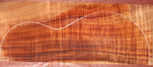 closeup, wetted
set #181-1705
Curl especially strong on top and back bookmatches. Sides are straight and vertical grain for easier bending. closeup, wetted
set #181-1705
Curl especially strong on top and back bookmatches. Sides are straight and vertical grain for easier bending.