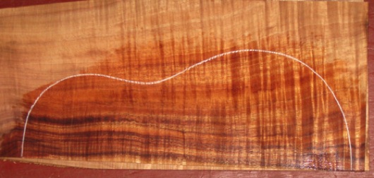 closeup, wetted
set #181-1726
Curl especially strong on top and back bookmatches. Sides are straight and vertical grain for easier bending.
closeup, wetted
set #181-1726
Curl especially strong on top and back bookmatches. Sides are straight and vertical grain for easier bending.