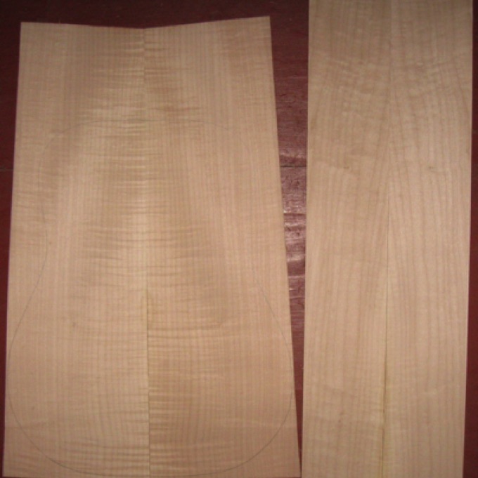 Curly Maple OM/CL AA $50
(2) back plates 8-1/2" x 25-1/2" (tapers to 7" width)
(2) side plates 4-1/2" x 32-1/2"
Air dried since 2009, good curl on back, light curl sides, clean white color, couple tiny knots; straight grain.
(2) consecutive sets available - set #146-1995 Curly Maple OM/CL AA $50
(2) back plates 8-1/2" x 25-1/2" (tapers to 7" width)
(2) side plates 4-1/2" x 32-1/2"
Air dried since 2009, good curl on back, light curl sides, clean white color, couple tiny knots; straight grain.
(2) consecutive sets available - set #146-1995