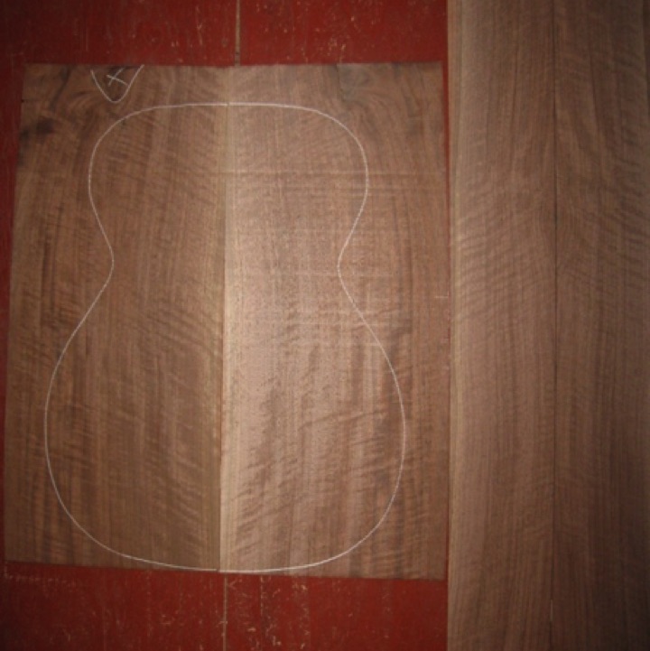Walnut OM/CL AAA $95
(2) back plates 9" x 21-3/8"
(2) side plates 4-1/2" x 31"
Air dried since 2002, full curl, 15-1/4" OM pattern shown, knot safely outside pattern, straight-vertical grain.
(2) consecutive sets available - set #102-1056 Walnut OM/CL AAA $95
(2) back plates 9" x 21-3/8"
(2) side plates 4-1/2" x 31"
Air dried since 2002, full curl, 15-1/4" OM pattern shown, knot safely outside pattern, straight-vertical grain.
(2) consecutive sets available - set #102-1056