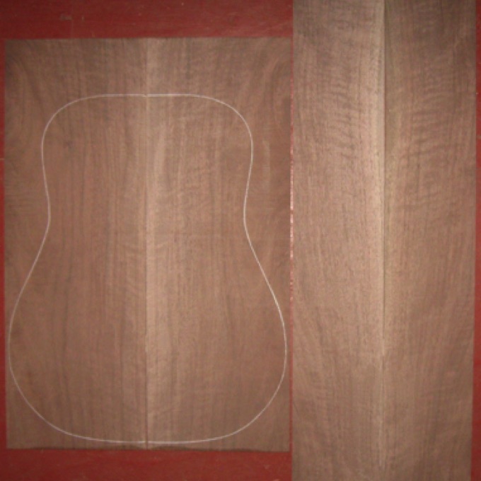 Walnut OM/Dreadnought AA+  $95
(2) back plates 8-1/4" x 24"
(2) side plates 5-1/4" x 36"
Air dried since 2002, 16" dred pattern shown.
Medium curl, rift, straight grain, rich color.
set #102-2417